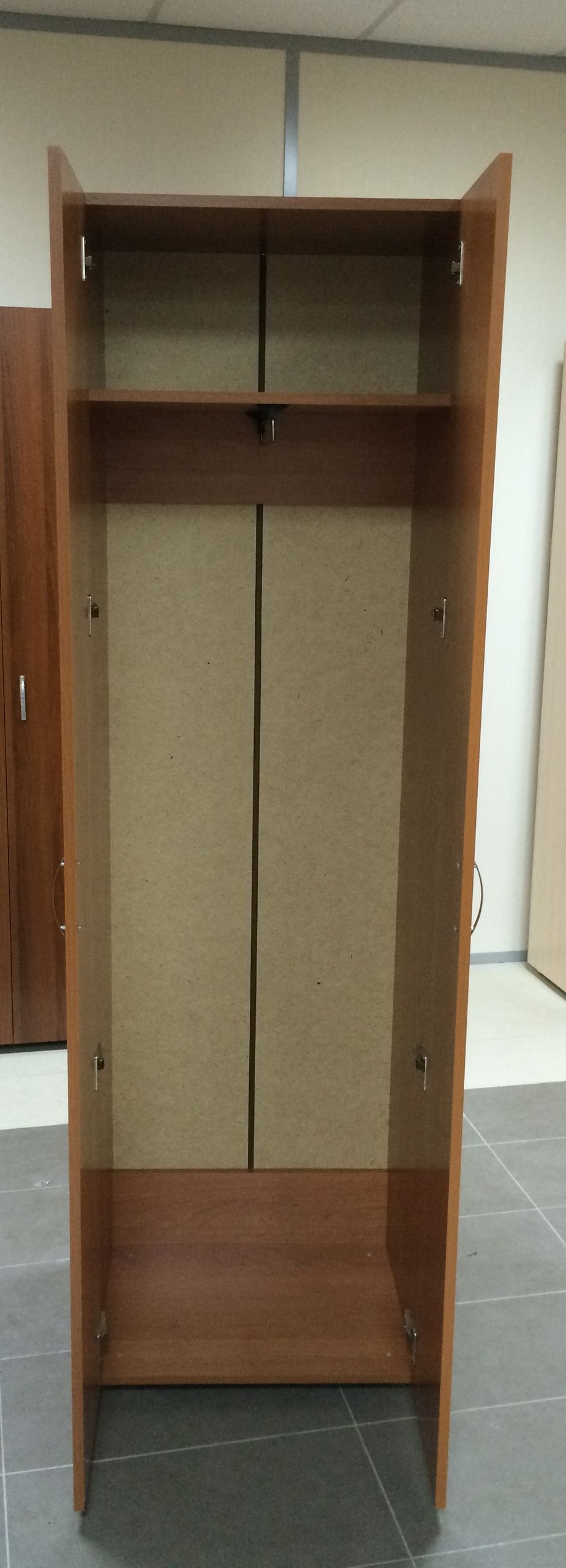 Шкаф 2х створчатый 600 ( выдвижная штанга ) в Артёмовске - mebel154.com